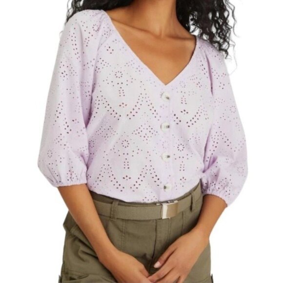 Sanctuary Modern Eyelet V-Neck Blouse – Lavender Ice – Size Medium (NWT) - Picture 1 of 14